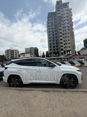 Hyundai Tucson 2022 White