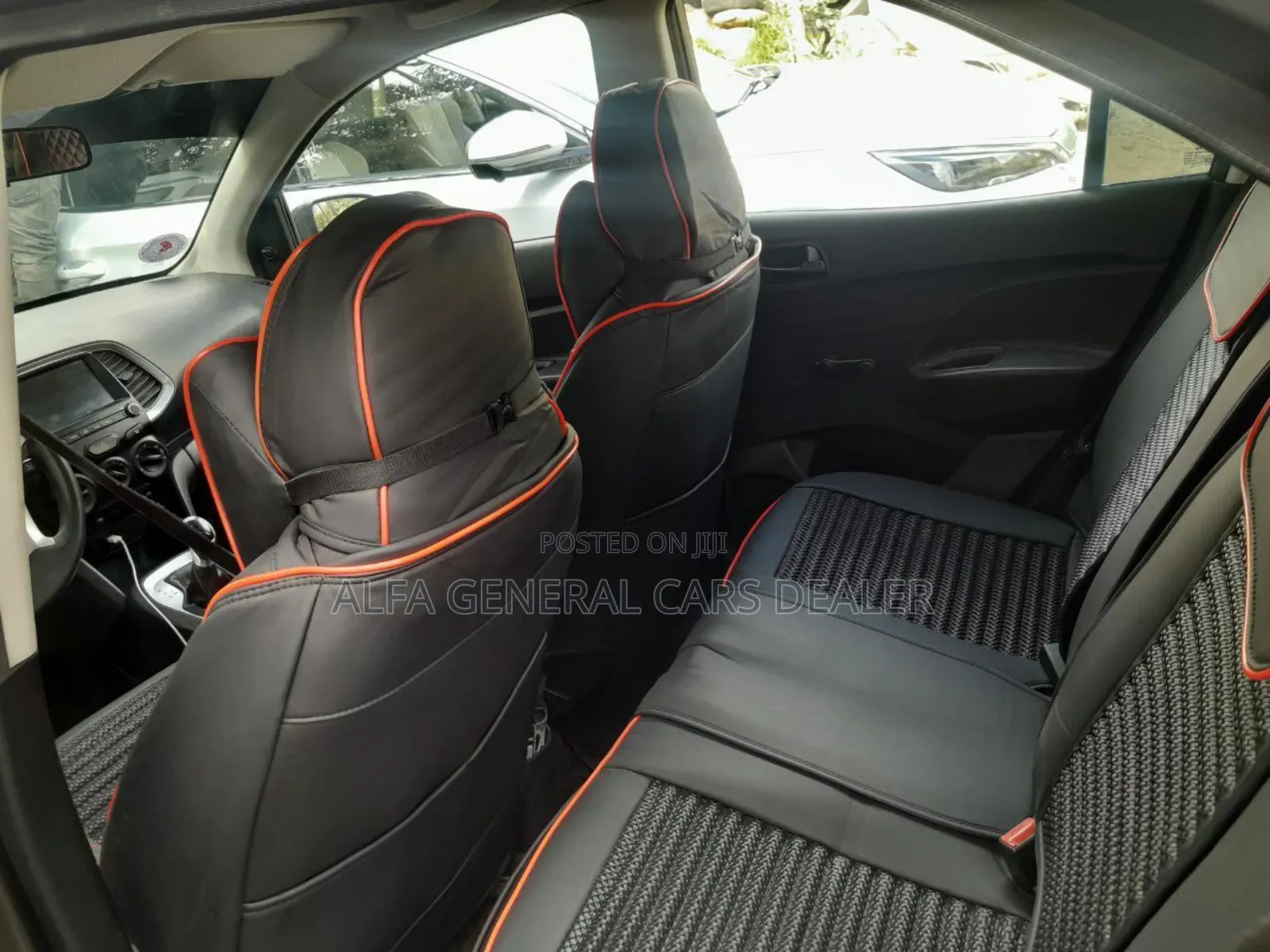 BYD Yuan Up 45 kWh FWD 2024 Silver