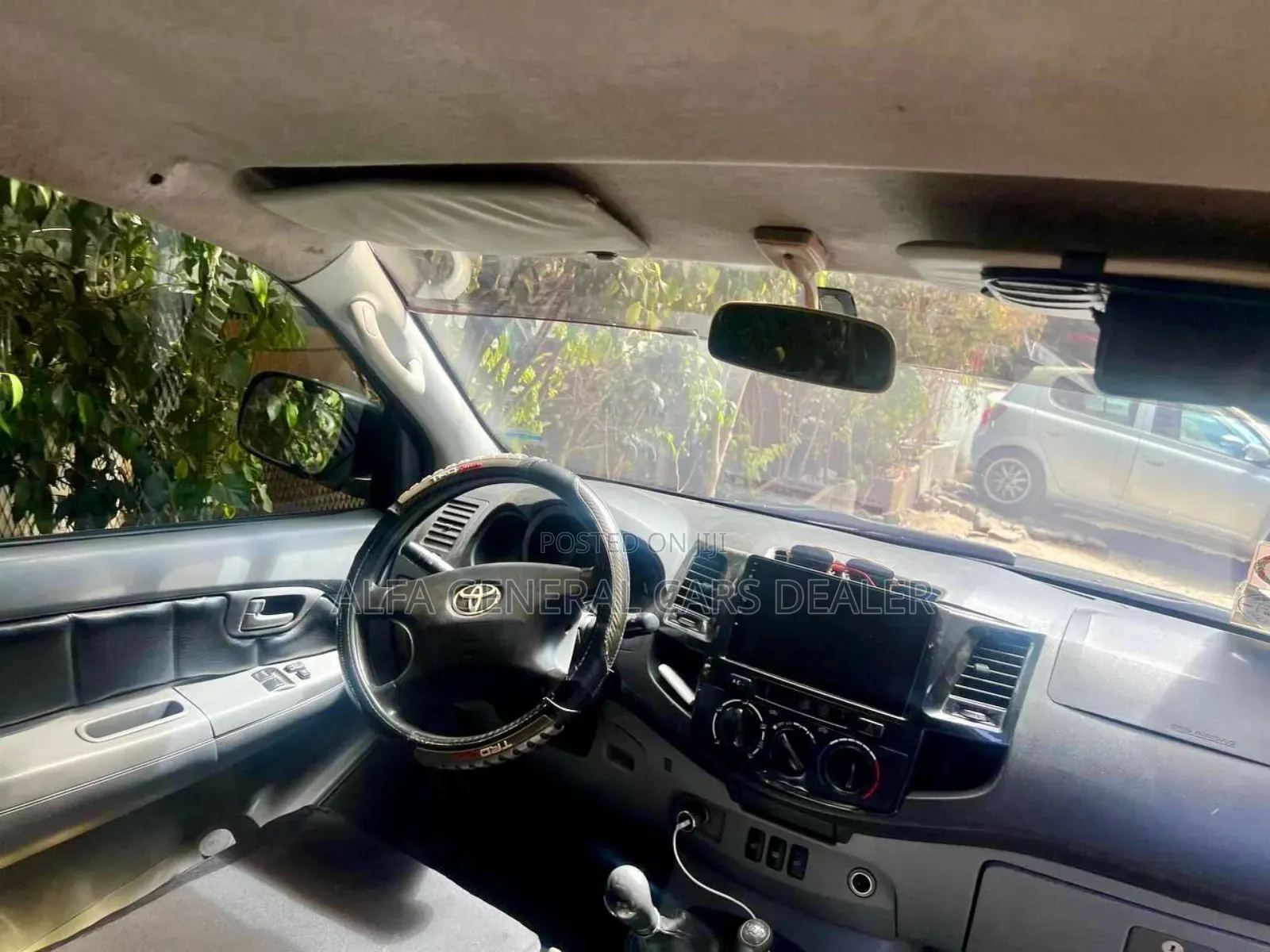 BYD Yuan Up 45 kWh FWD 2024 Silver