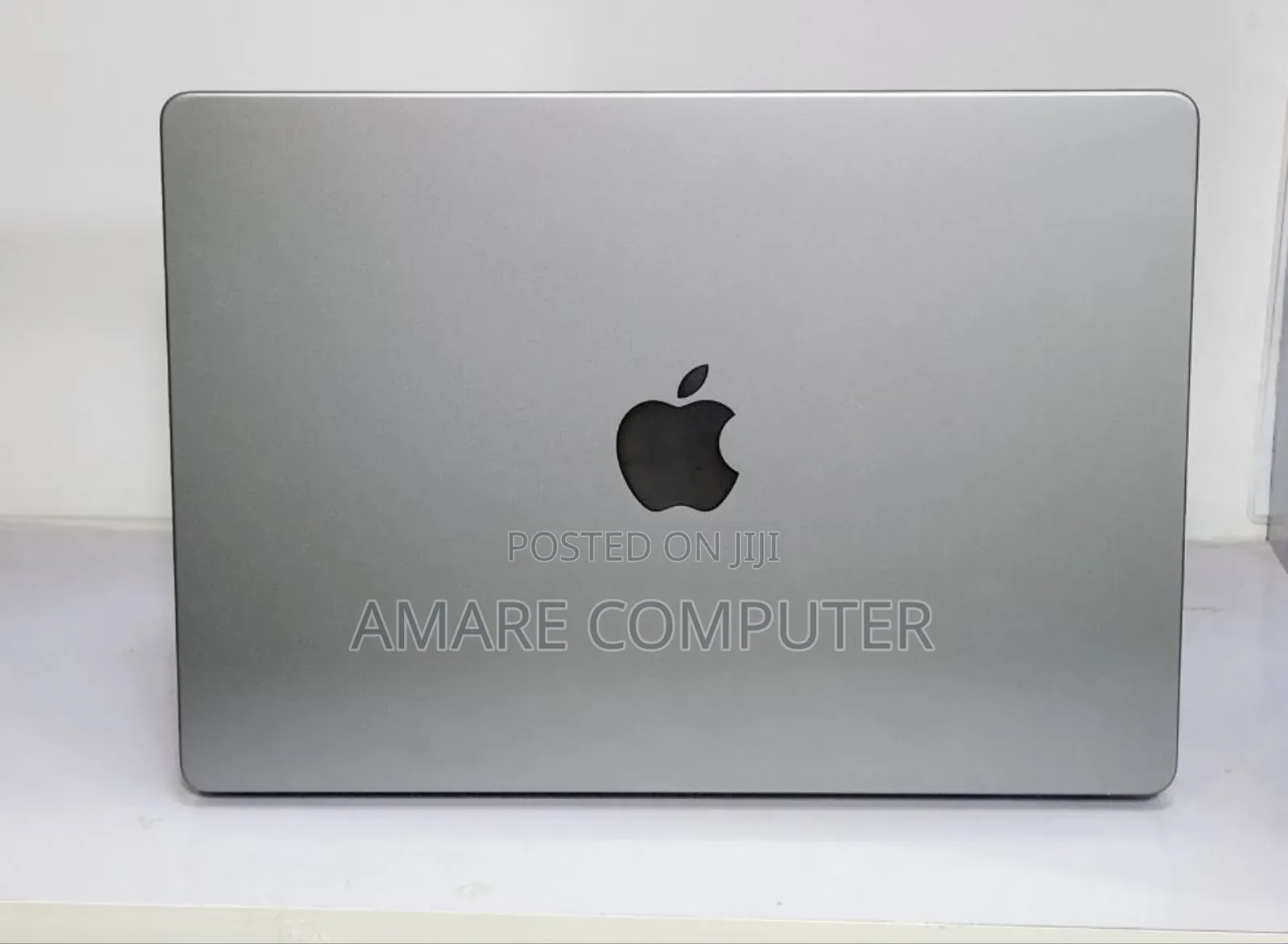 New Laptop Apple MacBook Pro M1 16GB Apple M1 Pro SSD 512GB
