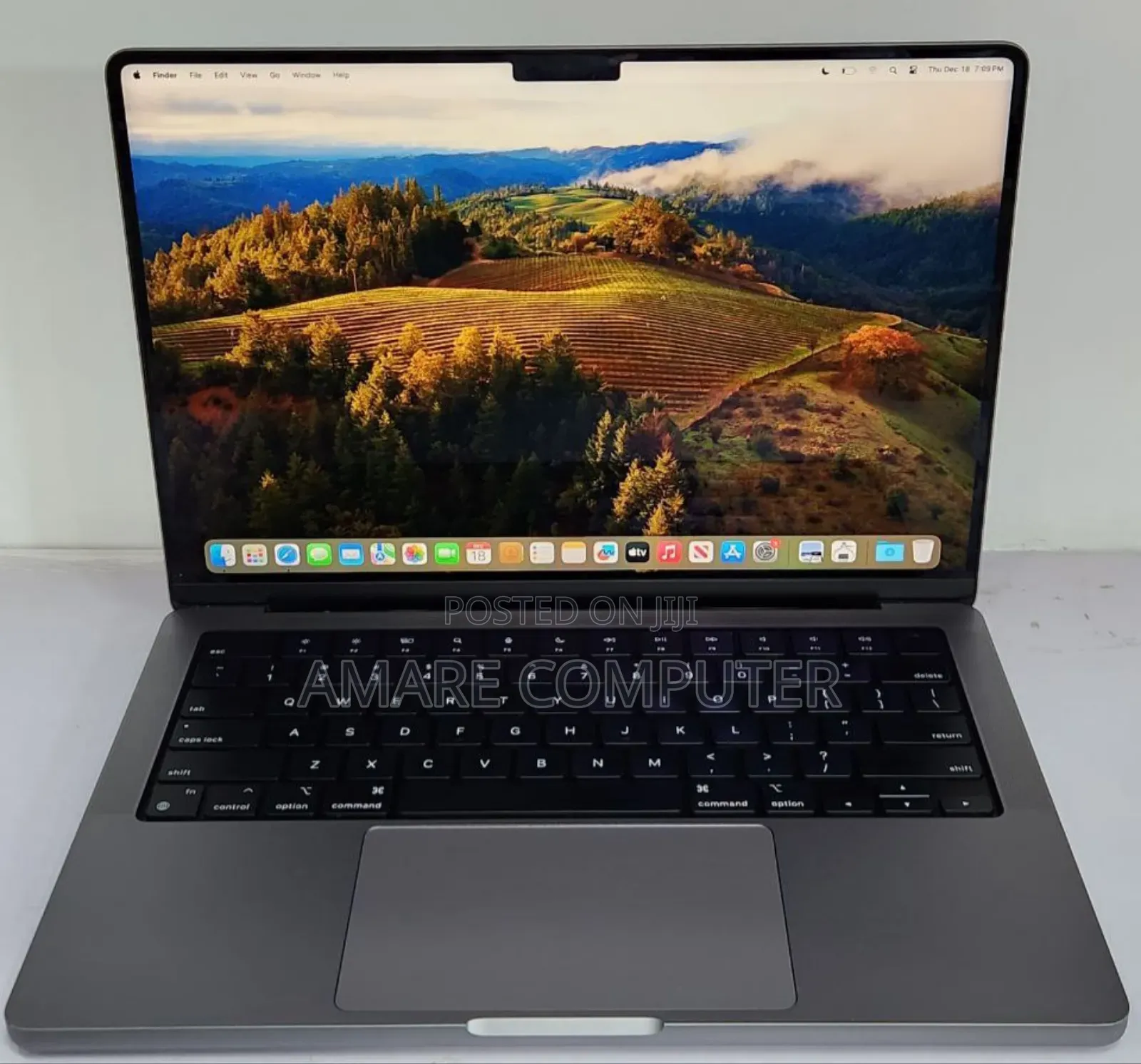 New Laptop Apple MacBook Pro M1 16GB Apple M1 Pro SSD 512GB