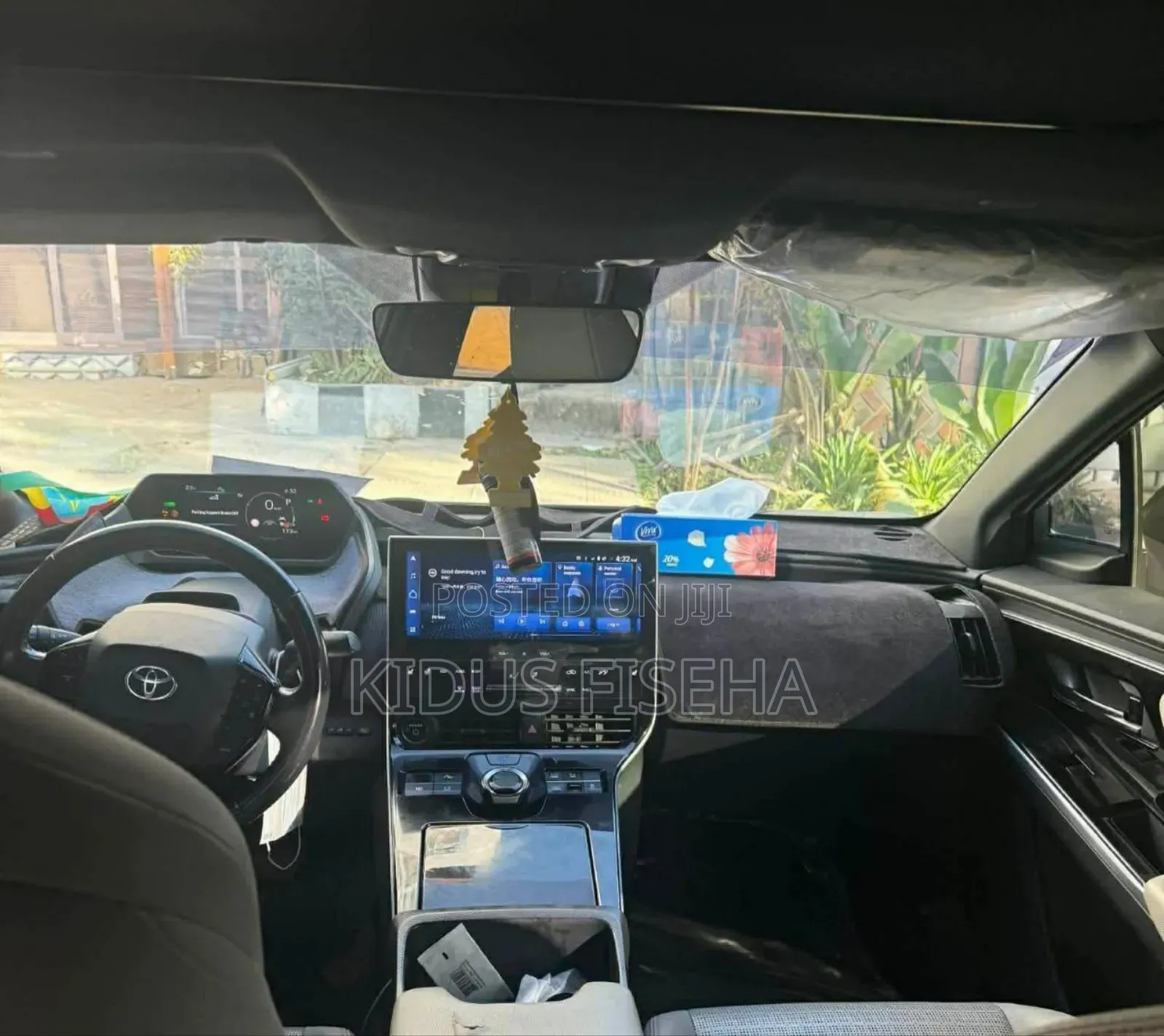 Toyota bZ4X 71.4 kWh AWD 2023 Silver