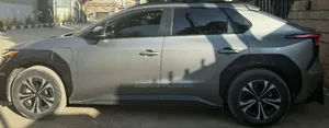 Toyota bZ4X 71.4 kWh AWD 2023 Silver