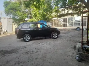 Photo - Toyota RAV4 2005 Black