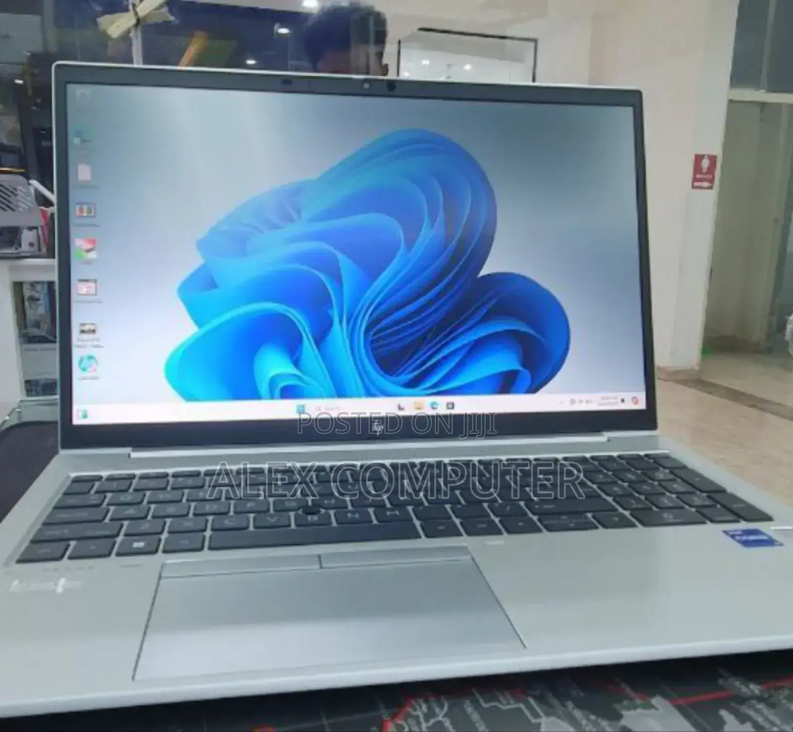 New Laptop HP EliteBook 850 G8 16GB Intel Core I7 SSD 512GB