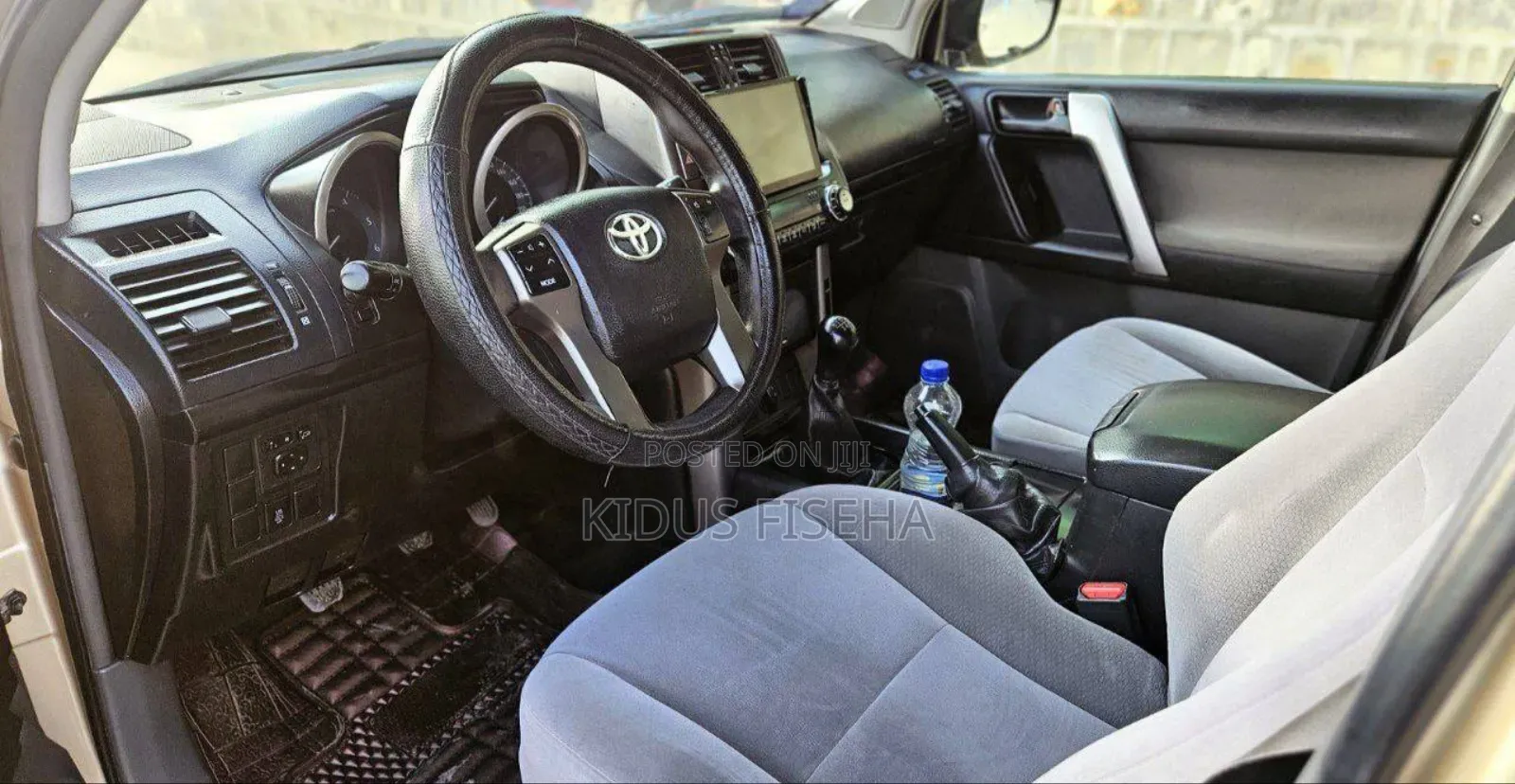 Toyota Land Cruiser Prado 2011 Gold