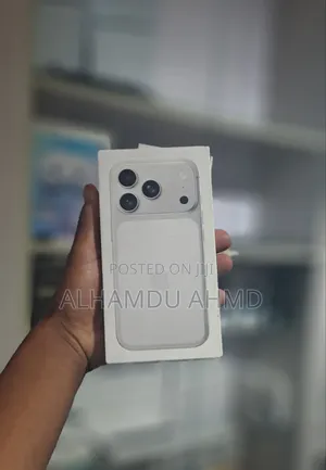 New Apple iPhone 17 Pro Max 256 GB Silver