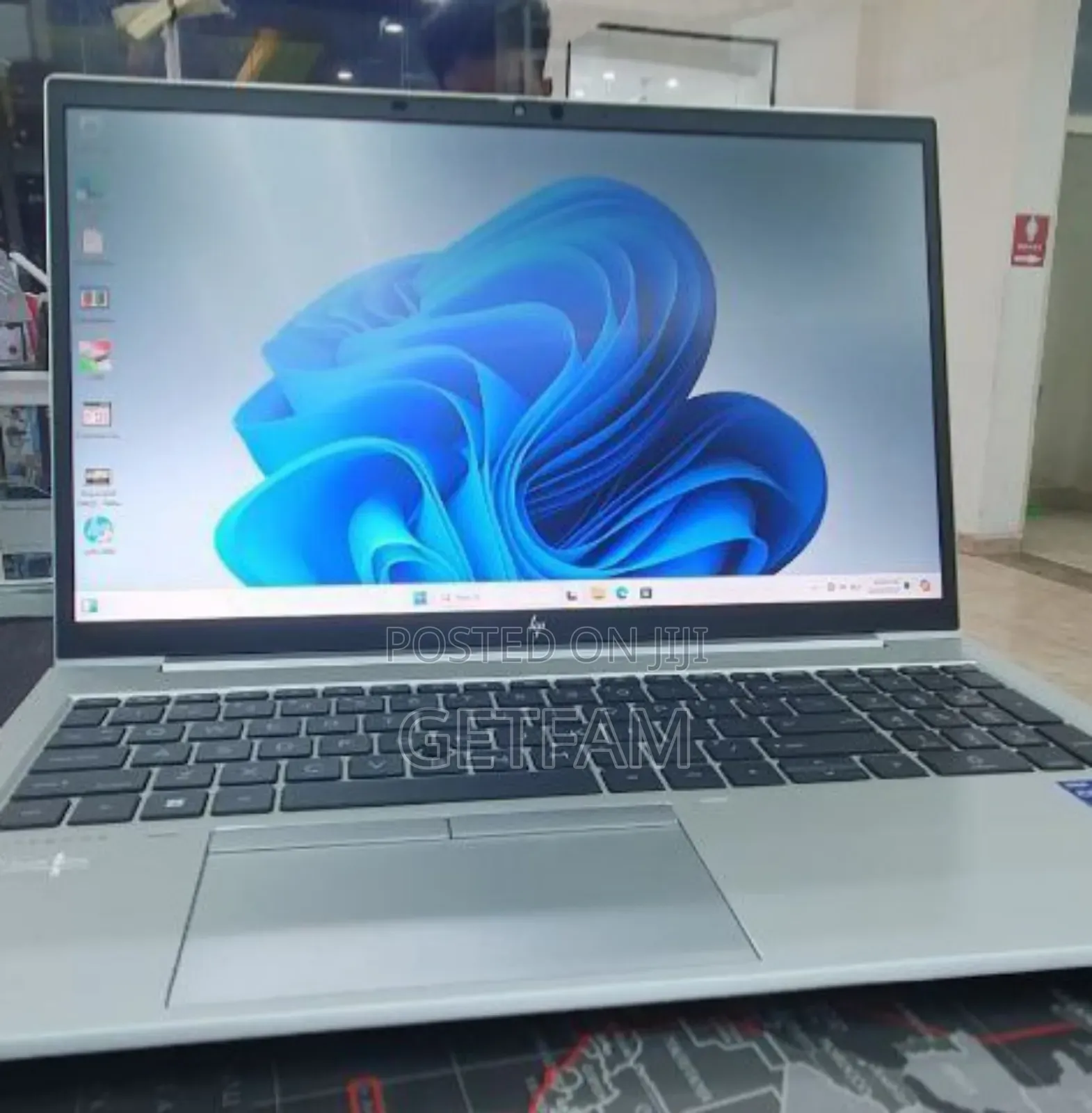 New Laptop HP EliteBook 850 16GB Intel SSD 512GB