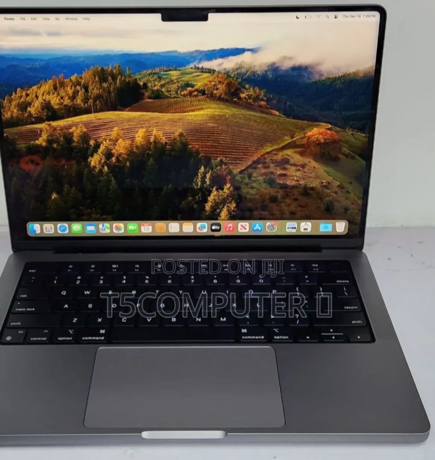 New Laptop Apple MacBook Pro M1 16GB Apple M1 Pro SSD 512GB