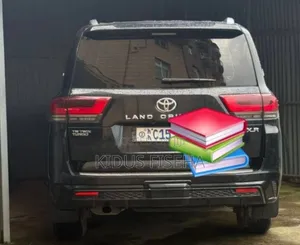 Toyota Land Cruiser 2023 Black