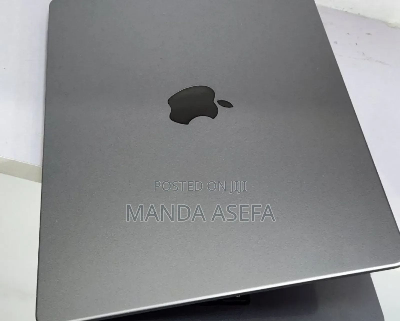 New Laptop Apple MacBook Air 2022 M2 8GB Apple M2 SSD 256GB