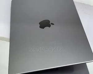 New Laptop Apple MacBook Air 2022 M2 8GB Apple M2 SSD 256GB