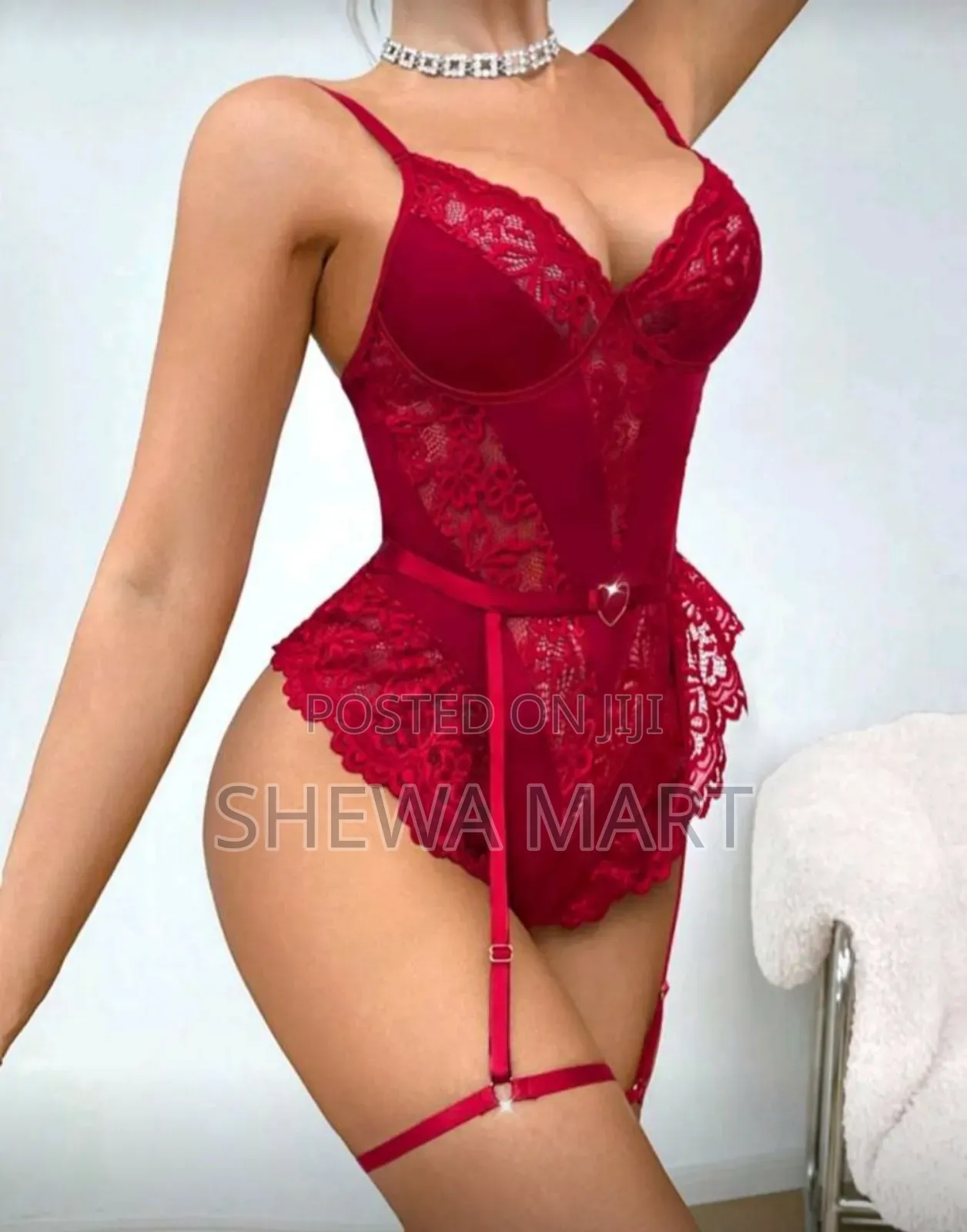 Avant Fashionable Heart Metalli