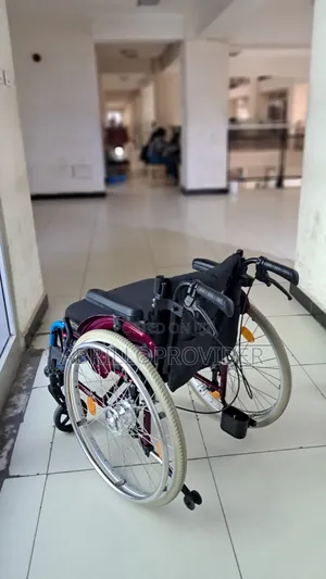 Photo - Wheelchair口手wheelchair卜手wheelchair廿手wheelchair口手wheelchair水手wheelchair