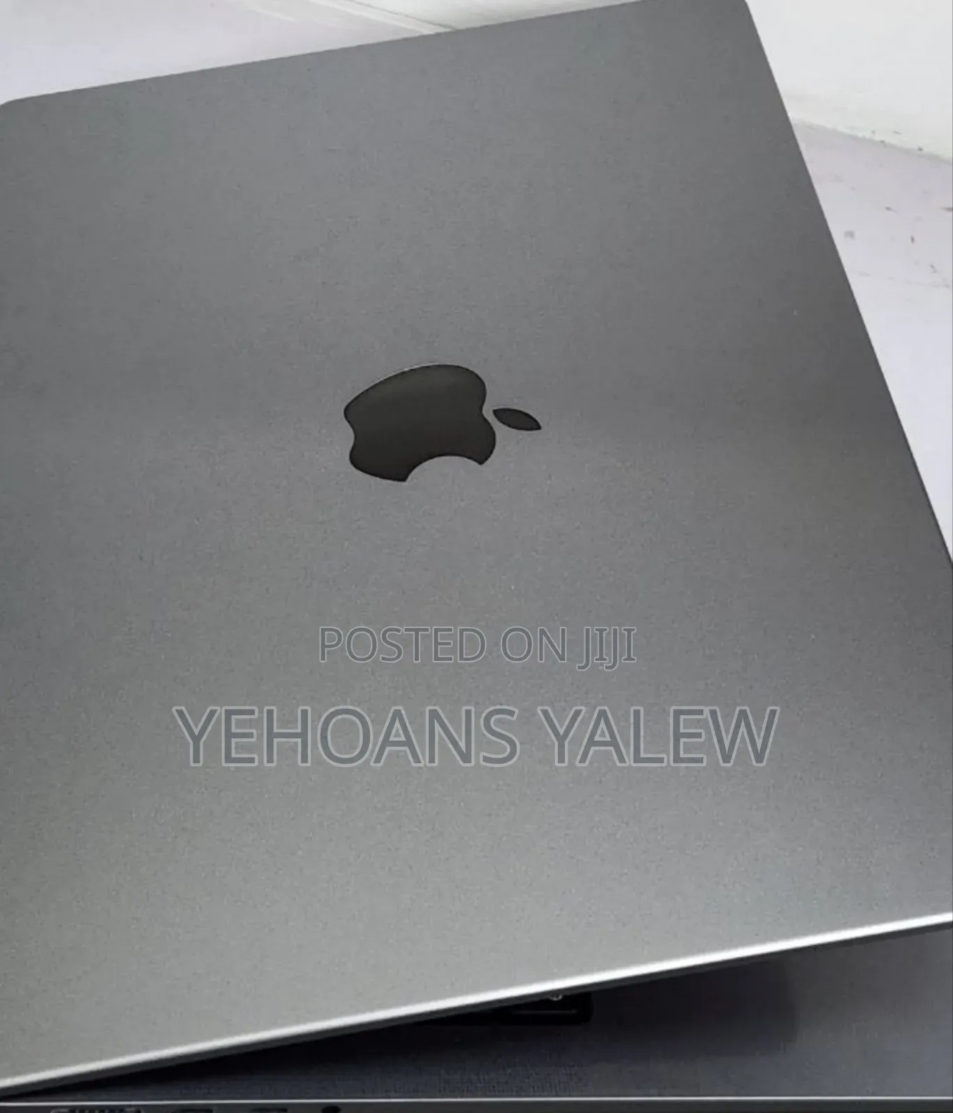 New Laptop Apple MacBook Pro M1 16GB Apple M1 Pro SSD 512GB