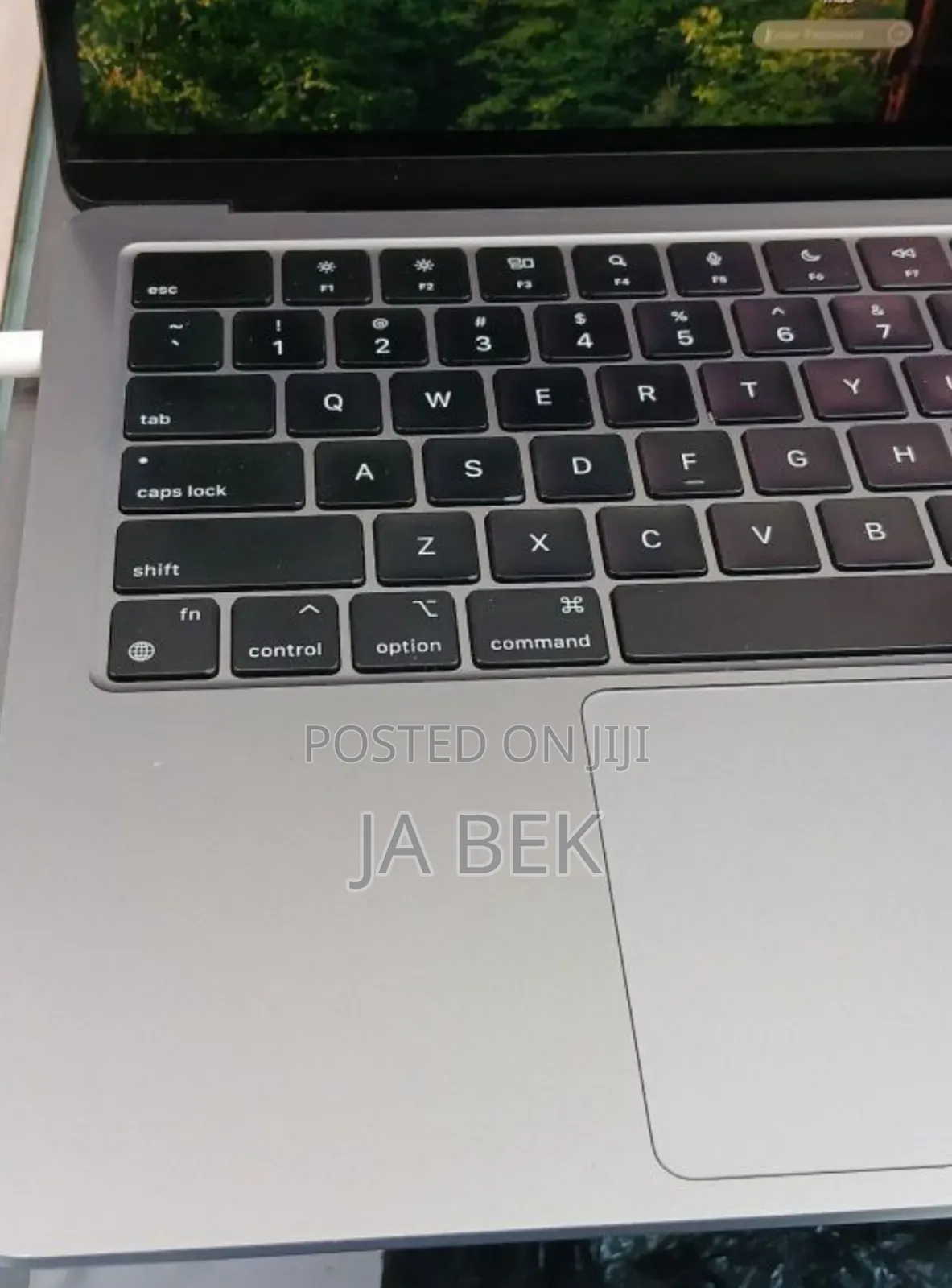 New Laptop Apple MacBook Air 2022 M2 8GB Apple M2 SSD 256GB