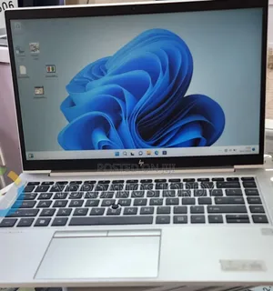 New Laptop HP EliteBook 840 G8 16GB AMD Ryzen 5 SSD 512GB