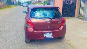 Toyota Yaris 2010 Red