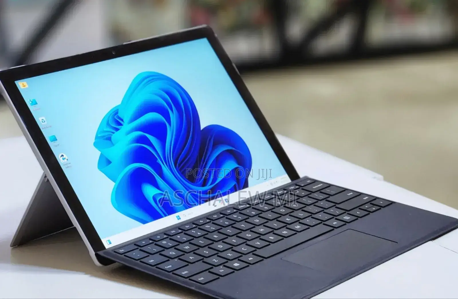 New Laptop Microsoft Surface Pro 7 16GB Intel Core I7 SSD 512GB
