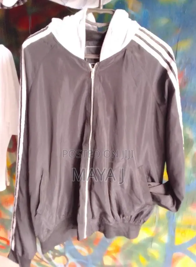 Jacket Bonda ታላቅ የበአል ቅናሽ