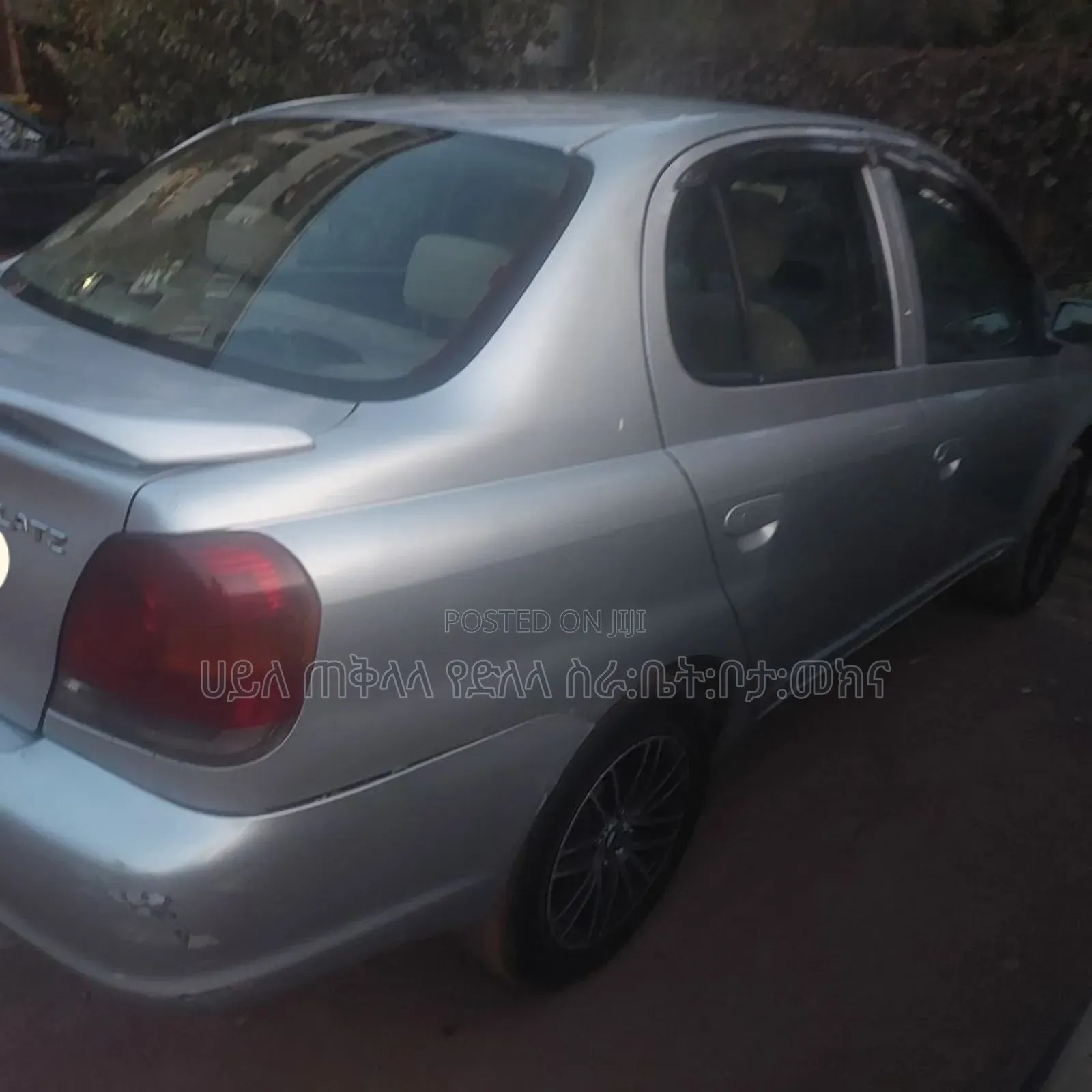 Toyota Platz 2003 Silver