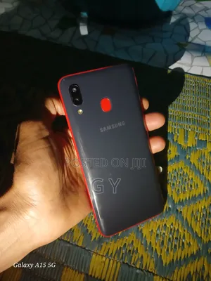 New Samsung Galaxy A20 32 GB Black