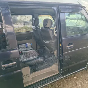 Suzuki Every Wagon 2012 Brown