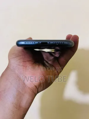 Apple iPhone 11 64 GB Black