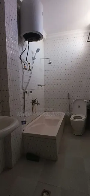 Furnished 6bdrm Townhouse/Terrace in አያት አካባቢ ለመኖርያ ተመራጭ, Yeka for sale