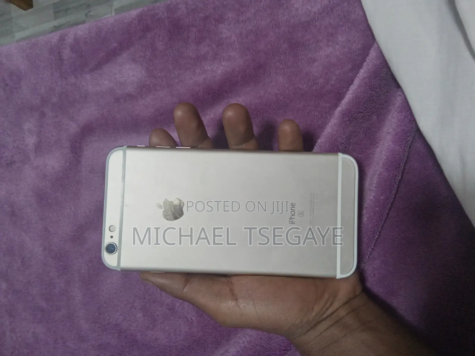 Apple iPhone 6s Plus 32 GB Gold