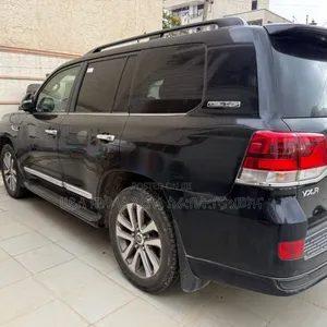 Toyota Land Cruiser 2020 Black