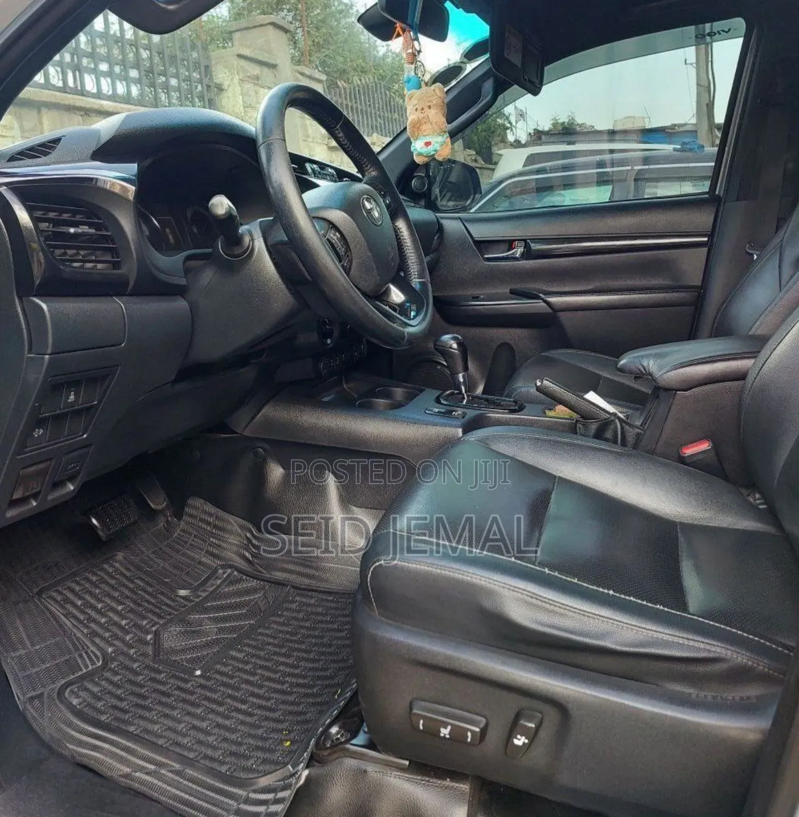 Toyota Hilux 2020 Blue