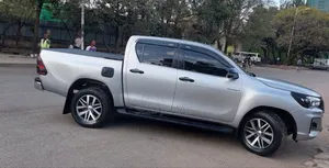 Toyota Hilux 2020 Blue
