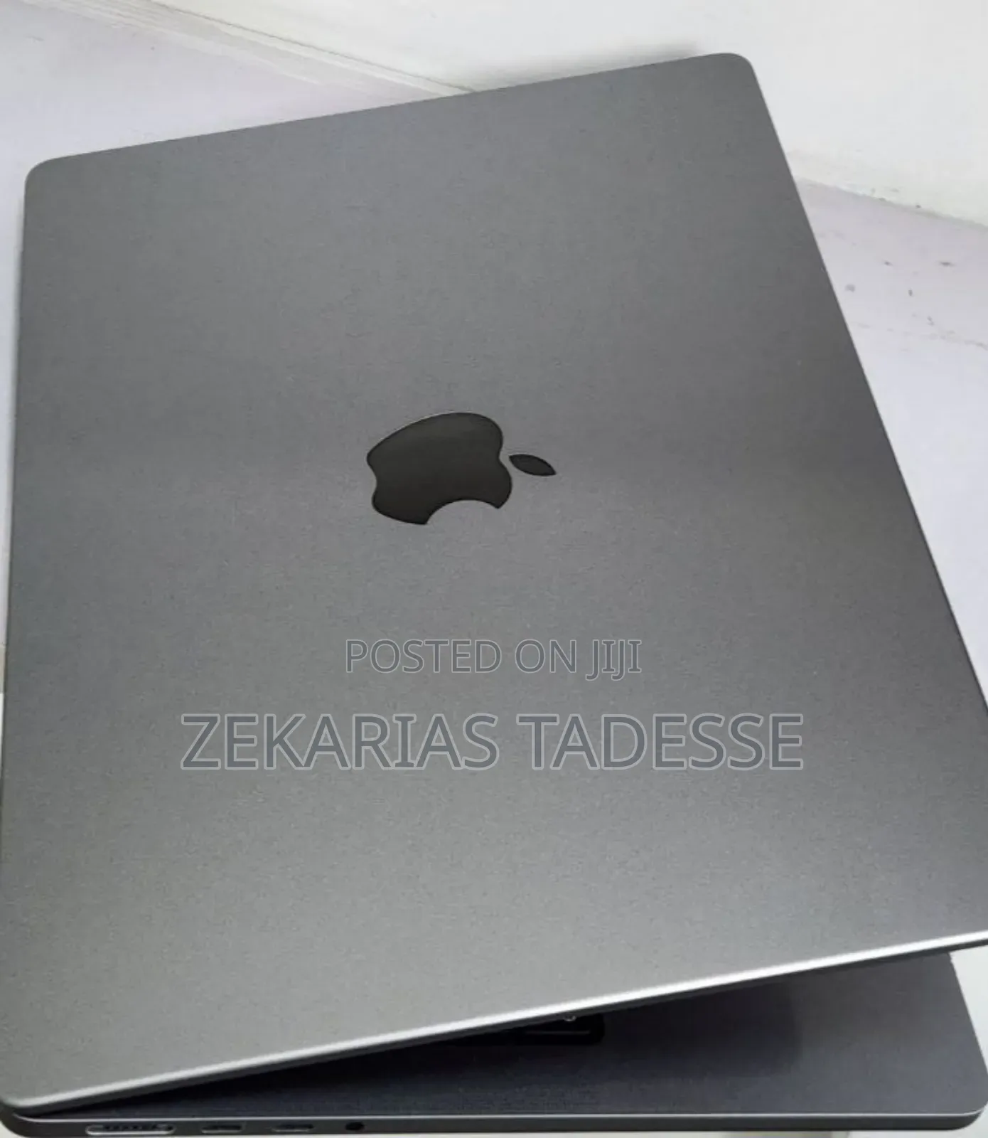 New Laptop Apple MacBook Pro M1 16GB Apple M1 Pro SSD 512GB