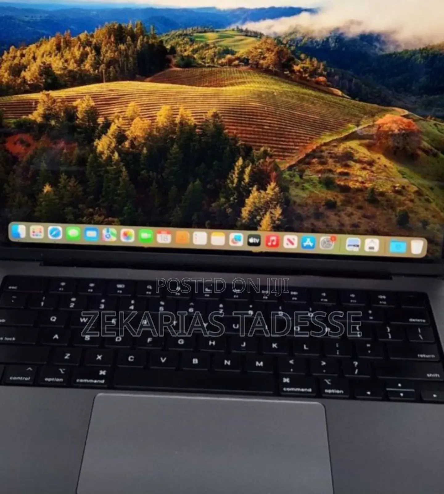 New Laptop Apple MacBook Pro M1 16GB Apple M1 Pro SSD 512GB