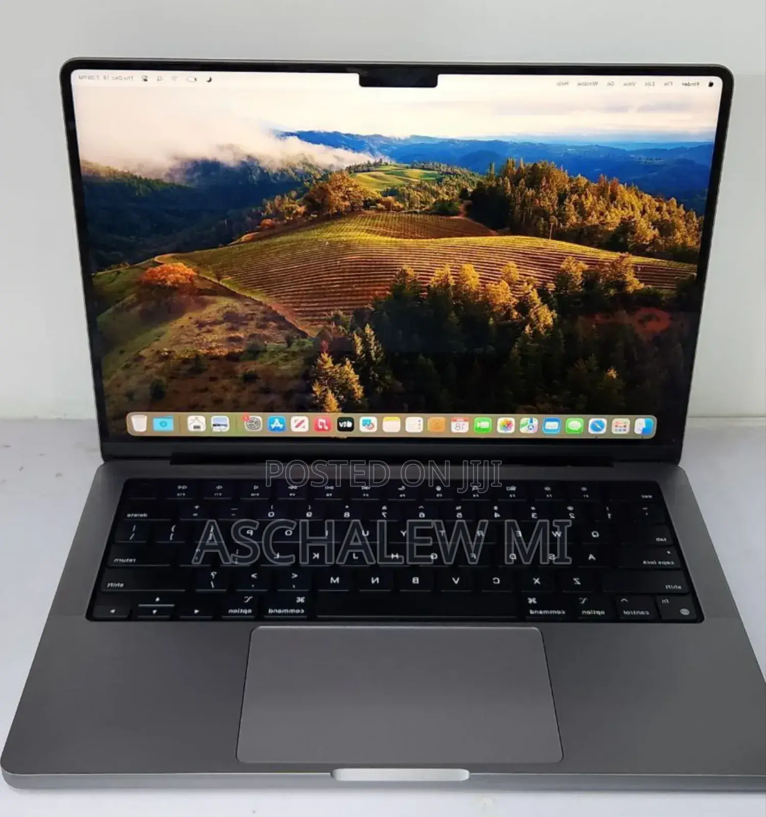 New Laptop Apple MacBook Pro M1 16GB Apple M1 Pro SSD 512GB