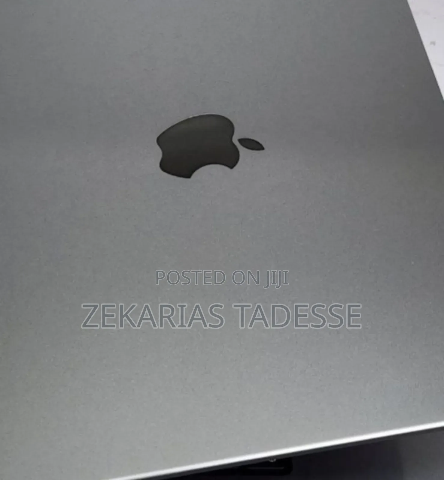 New Laptop Apple MacBook Air 2022 M2 8GB Apple M2 SSD 256GB