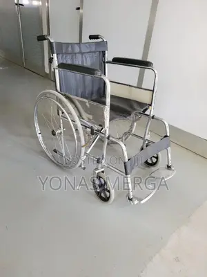 Normal Wheelchair篇曲adult Conventional Wheelchair With Hand Brakes