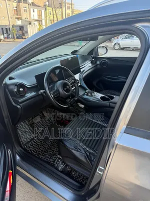 BYD E2 43 kWh 94 hp FWD 2024 Silver