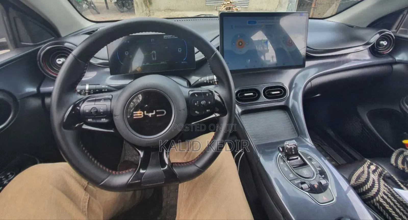 BYD E2 43 kWh 94 hp FWD 2024 Silver