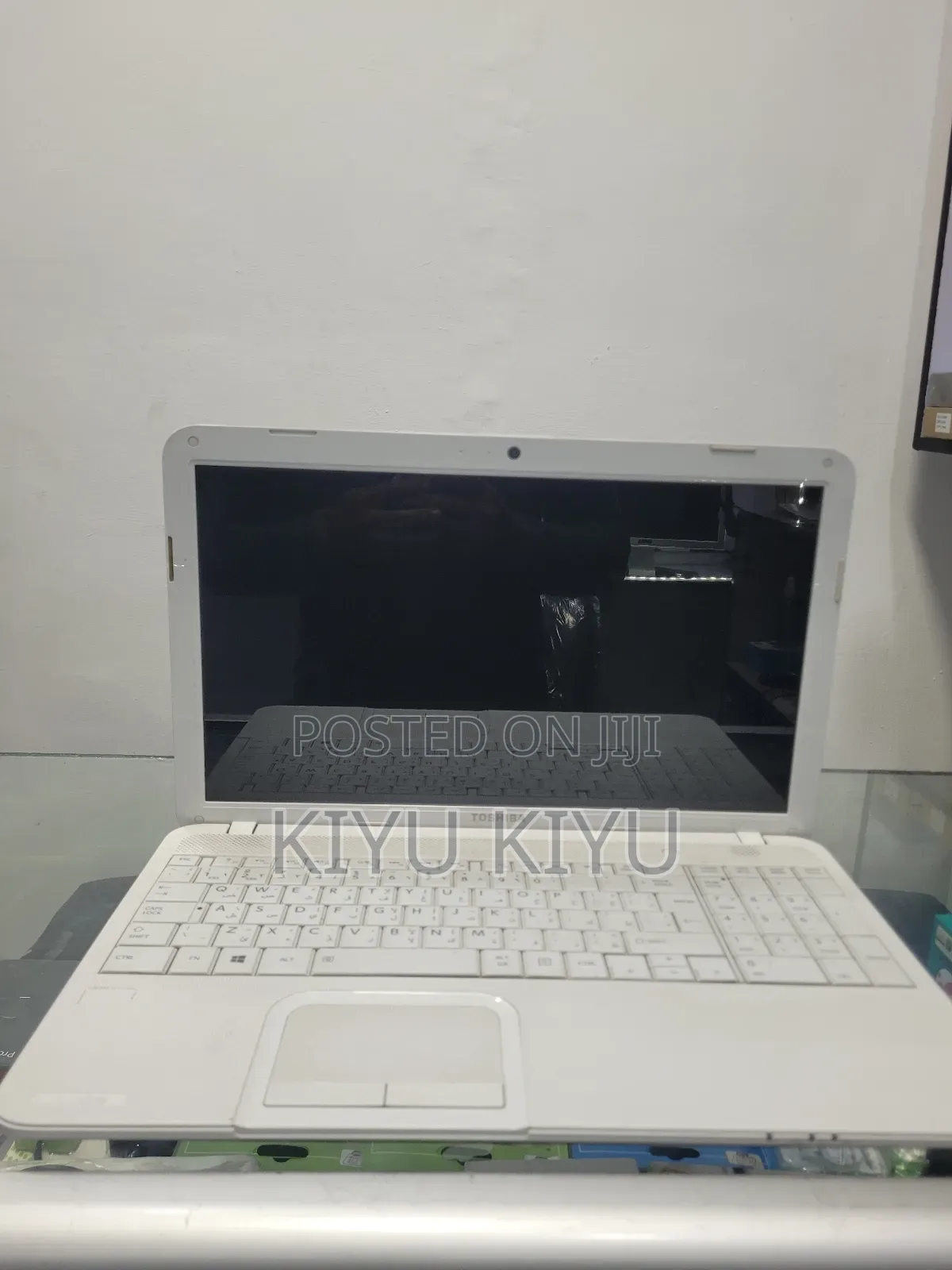 Laptop Toshiba C50 4GB Intel Core I5 HDD 320GB