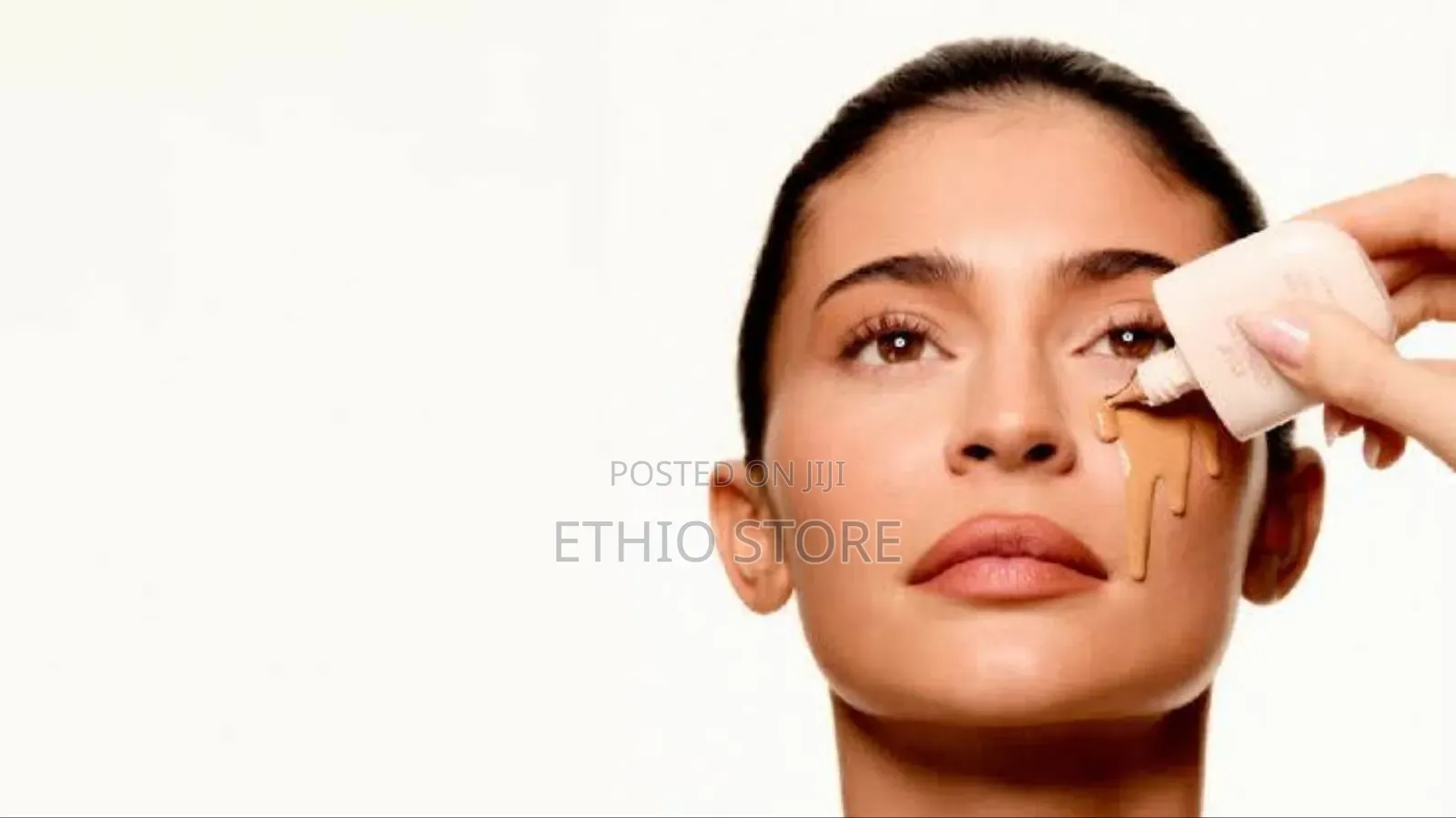 Kylie Skin Tint Blurring Elixir