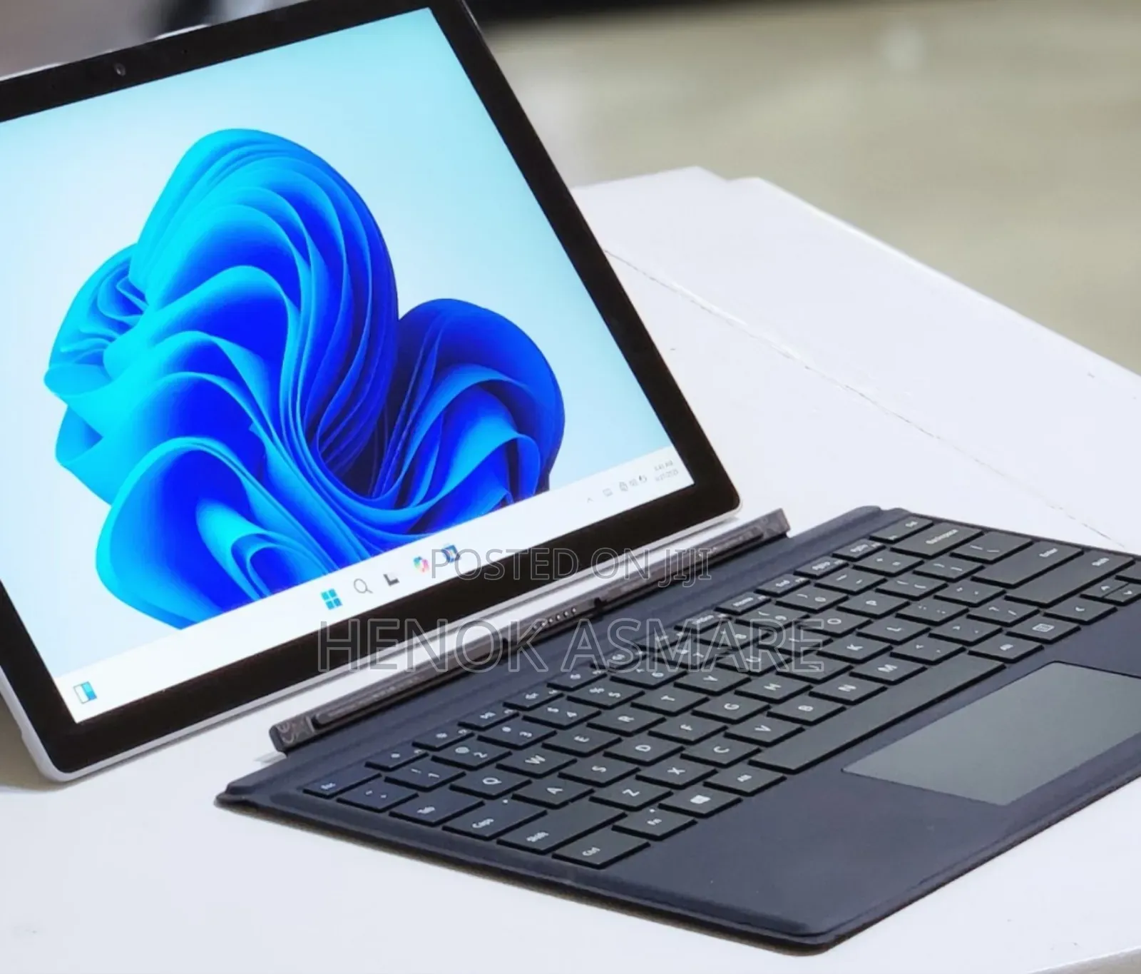 New Laptop Microsoft Surface 16GB Intel Core I7 SSD 512GB