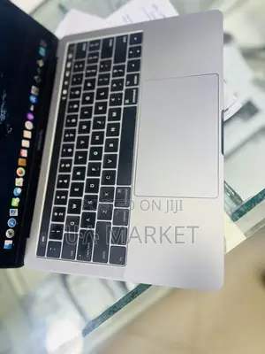 Laptop Apple MacBook Pro 2017 8GB Intel Core I5 SSD 256GB