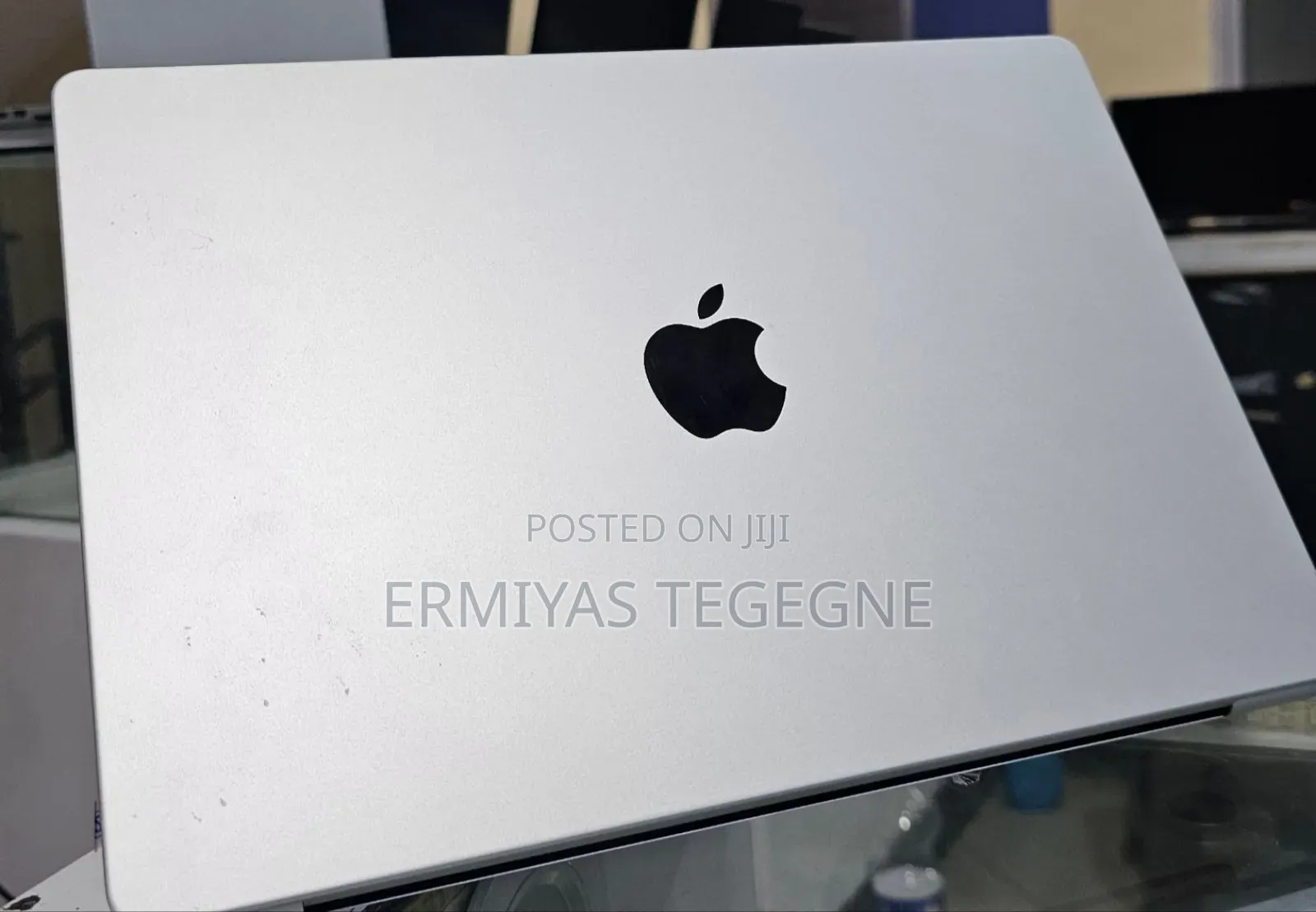 New Laptop Apple MacBook Pro M1 8GB Intel Core I7 SSD 512GB