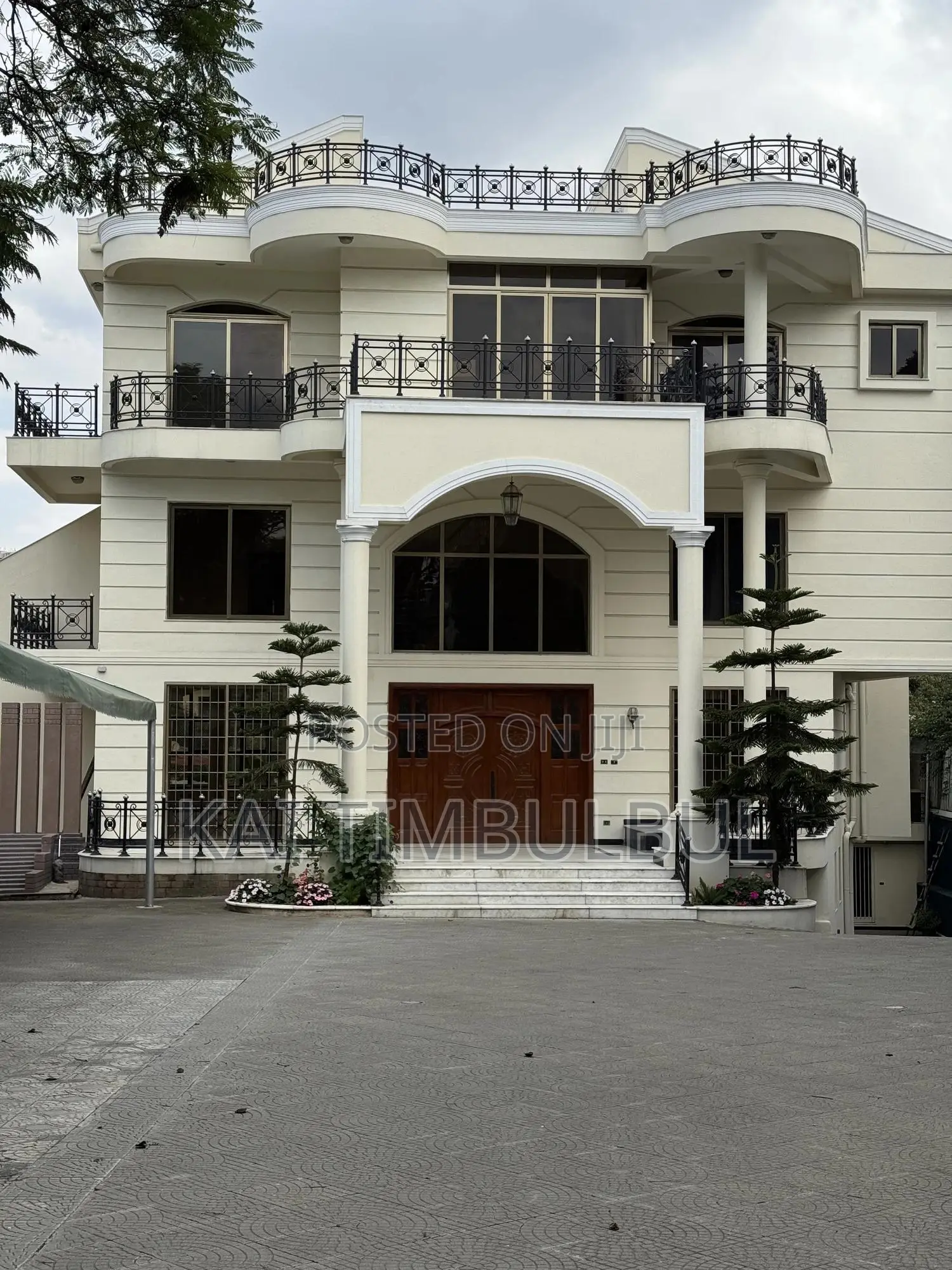 15bdrm Mansion in Nifas Silk-Lafto for rent