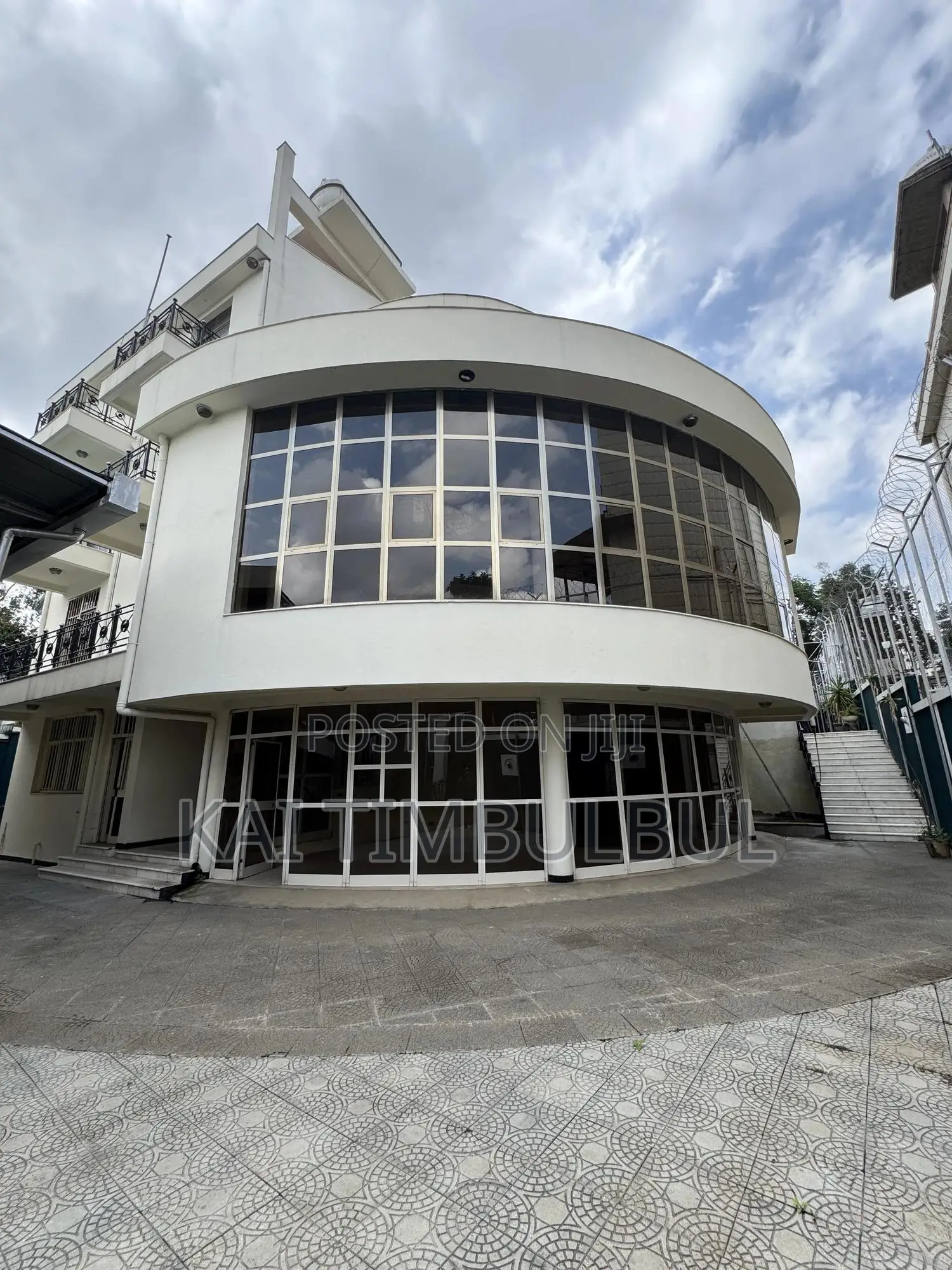 15bdrm Mansion in Nifas Silk-Lafto for rent