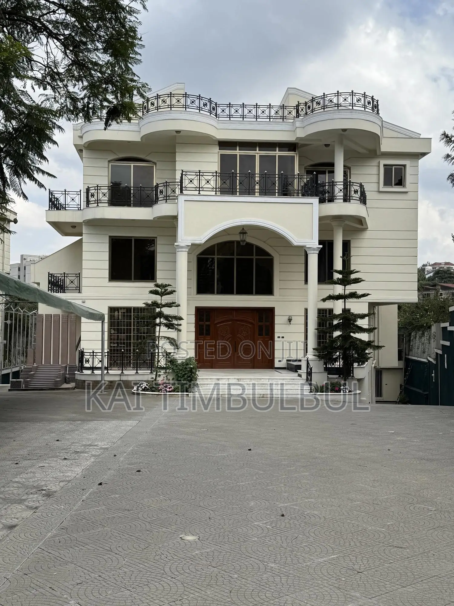 15bdrm Mansion in Nifas Silk-Lafto for rent