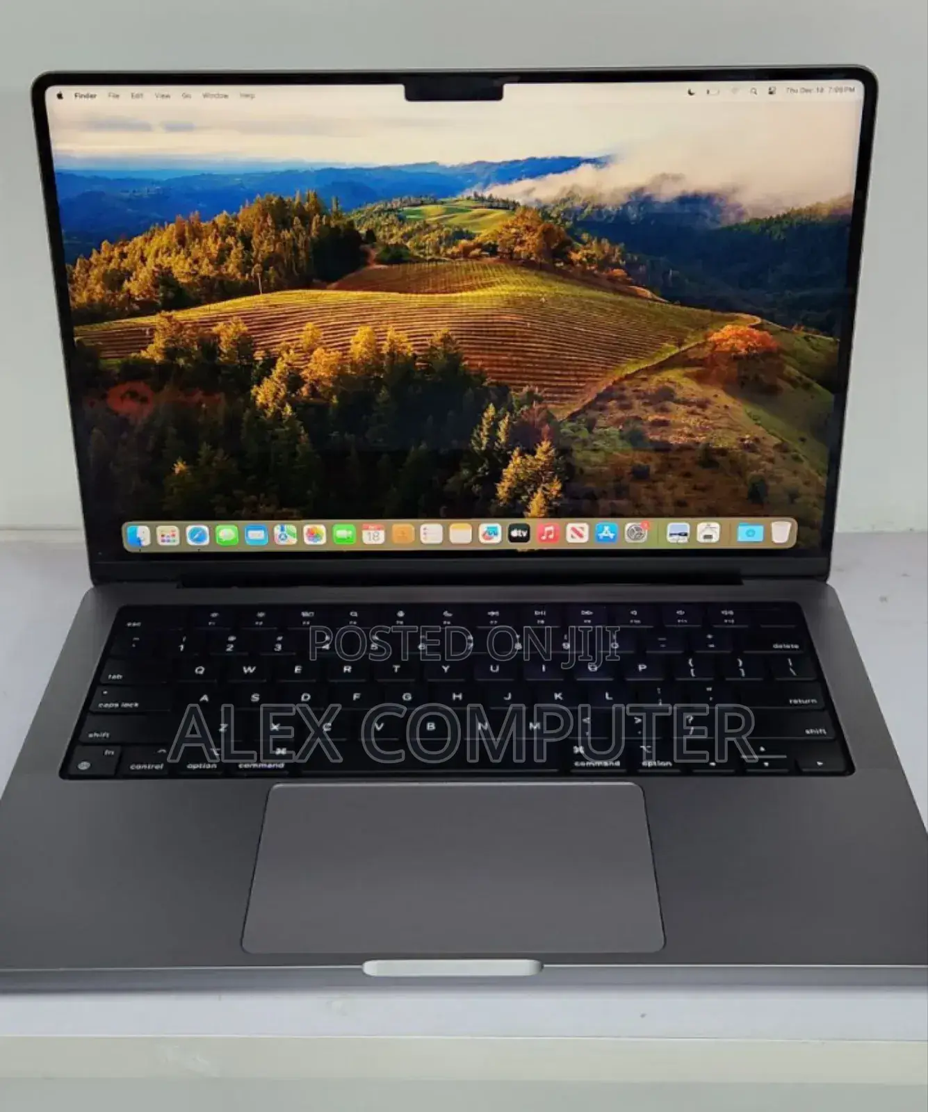 New Laptop Apple MacBook Pro M1 16GB Apple M1 Pro SSD 512GB