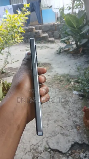 Infinix Smart 10 HD 64 GB Silver